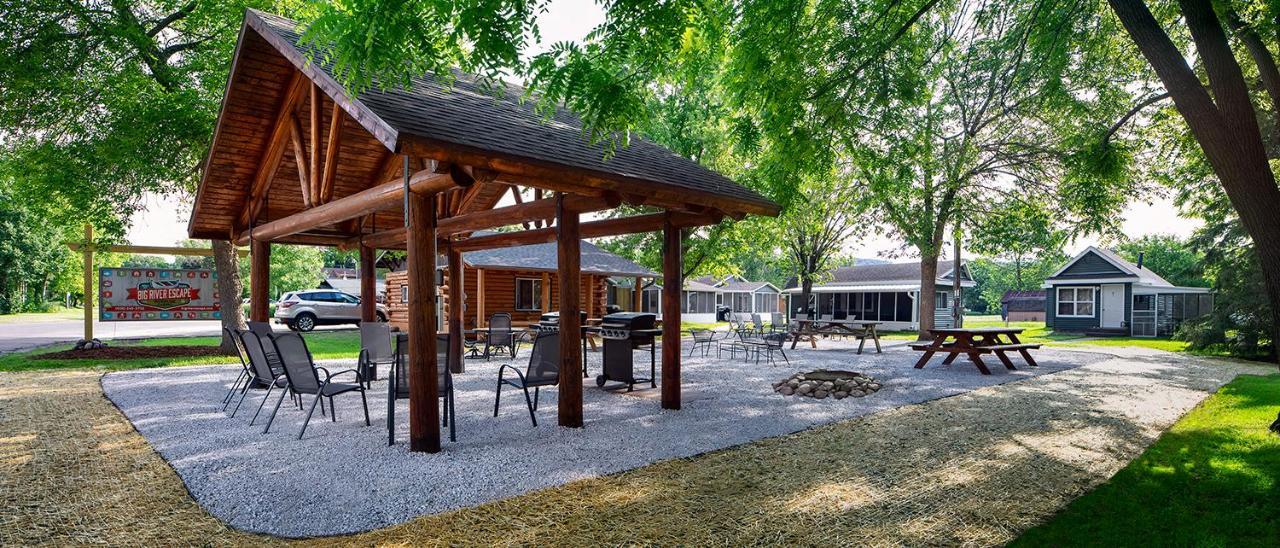 Big River Escape Riverside Cabins Buffalo City Exterior foto