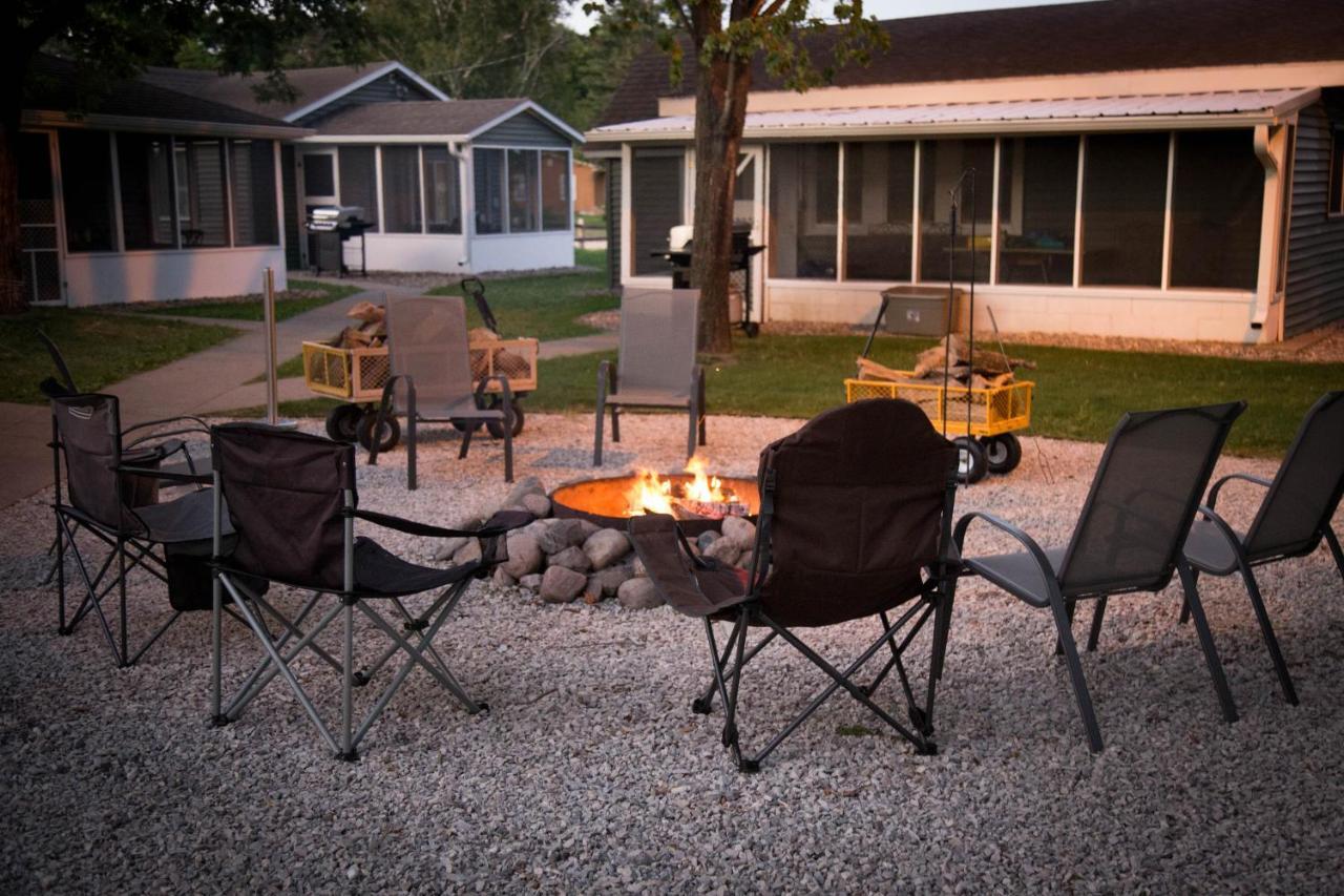 Big River Escape Riverside Cabins Buffalo City Exterior foto