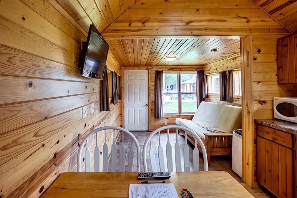 Big River Escape Riverside Cabins Buffalo City Exterior foto