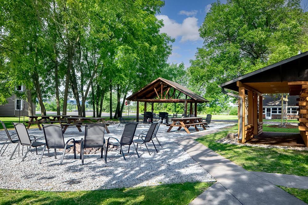 Big River Escape Riverside Cabins Buffalo City Exterior foto